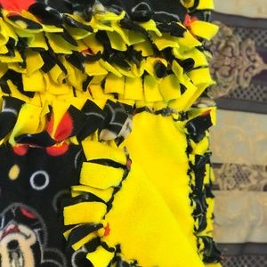 Custom no-sew blankets